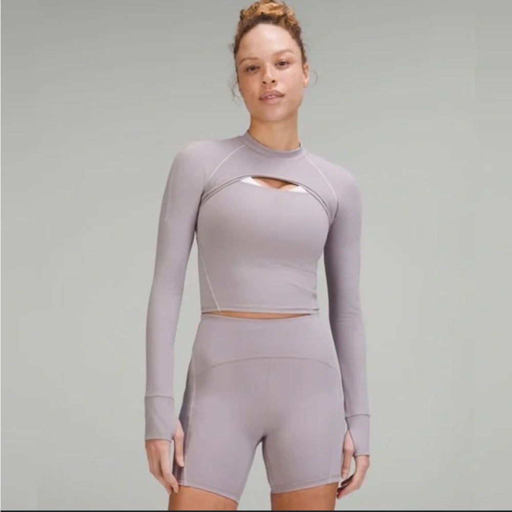 Lululemon Cropped Long Sleeve Top